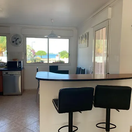 Villa Climatisee De L'etang De Thau Avec Piscine
