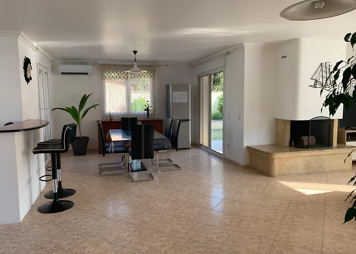 Villa Climatisée De L'etang De Thau Avec Piscine